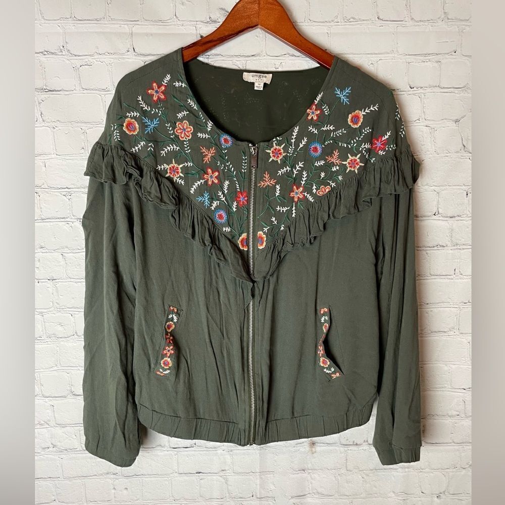 UMGEE Ruffled Zipper Front Jacket with Floral Embroidered Detail Medium - Picture 3 of 16